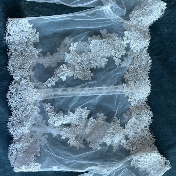 Wedding Dress Topper - Picture 4 of 7